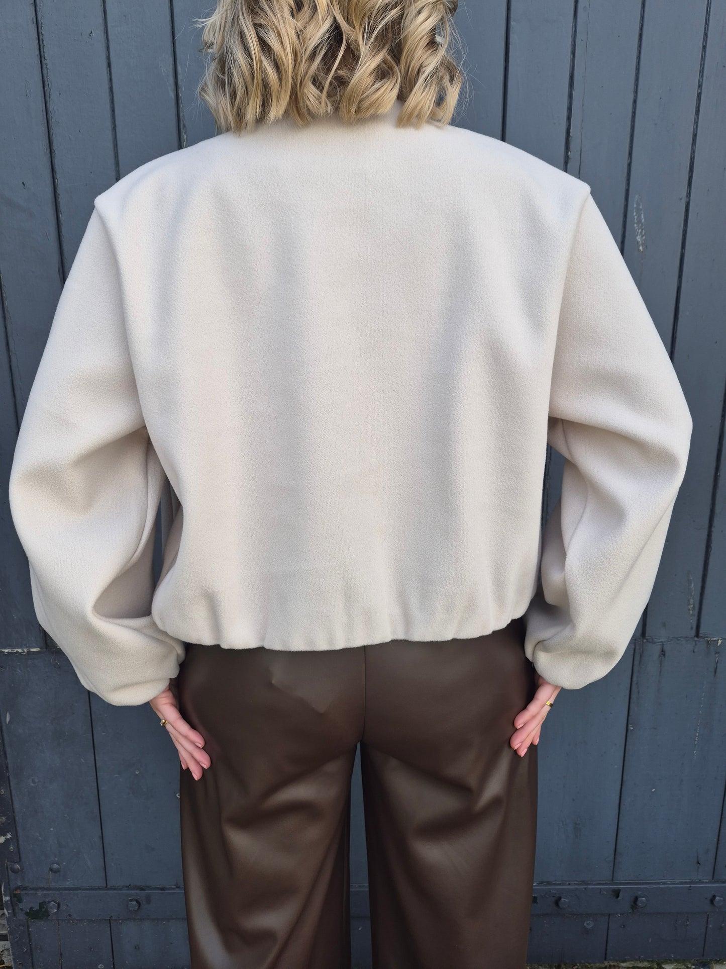 one-size stijlvol pofjasje in beige met zilverkleurige rits polyester Label Rozay