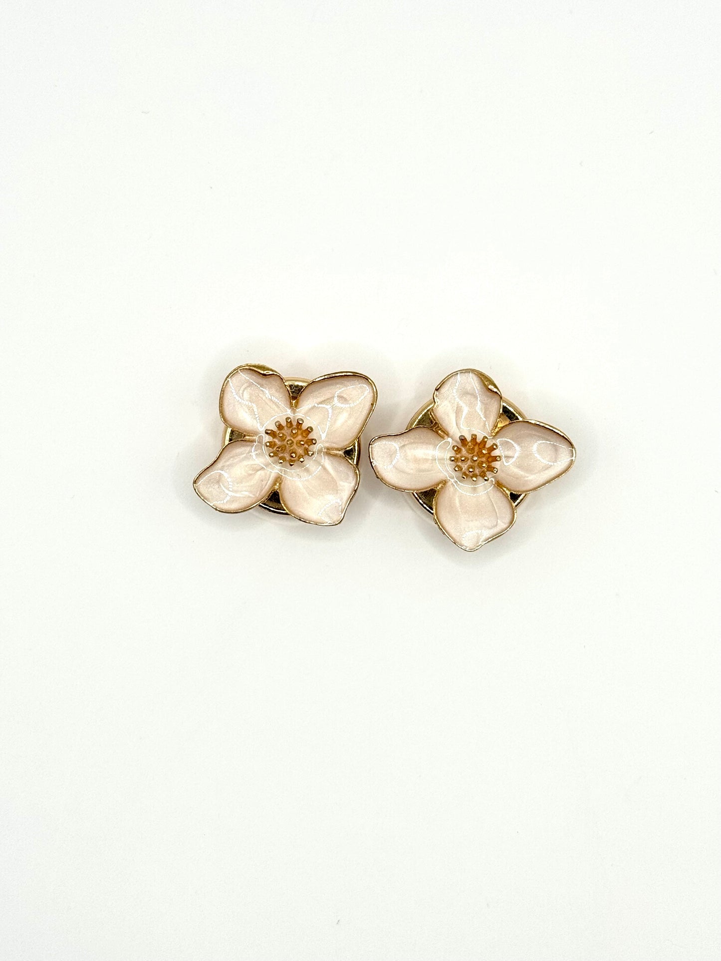 Button cover bloem lichtroze met goud