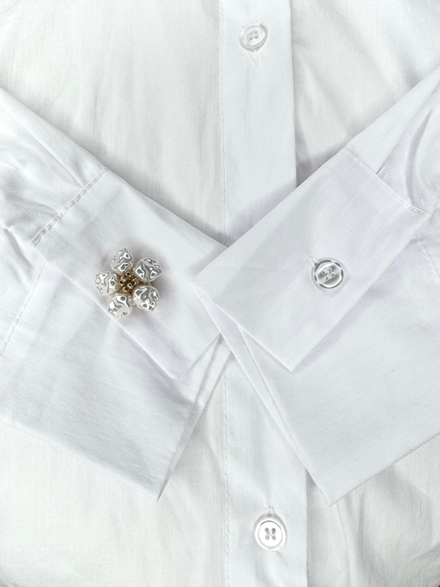 Button cover bloem wit en goud