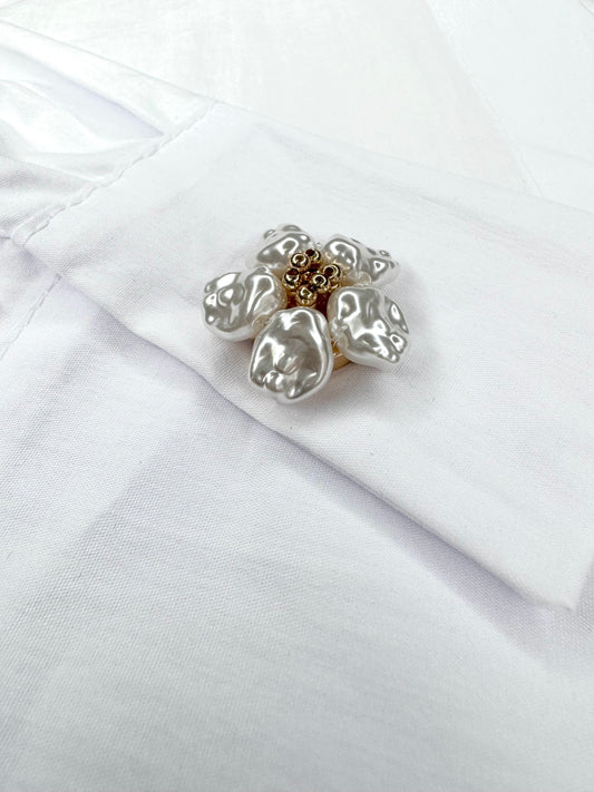 Button cover bloem wit en goud