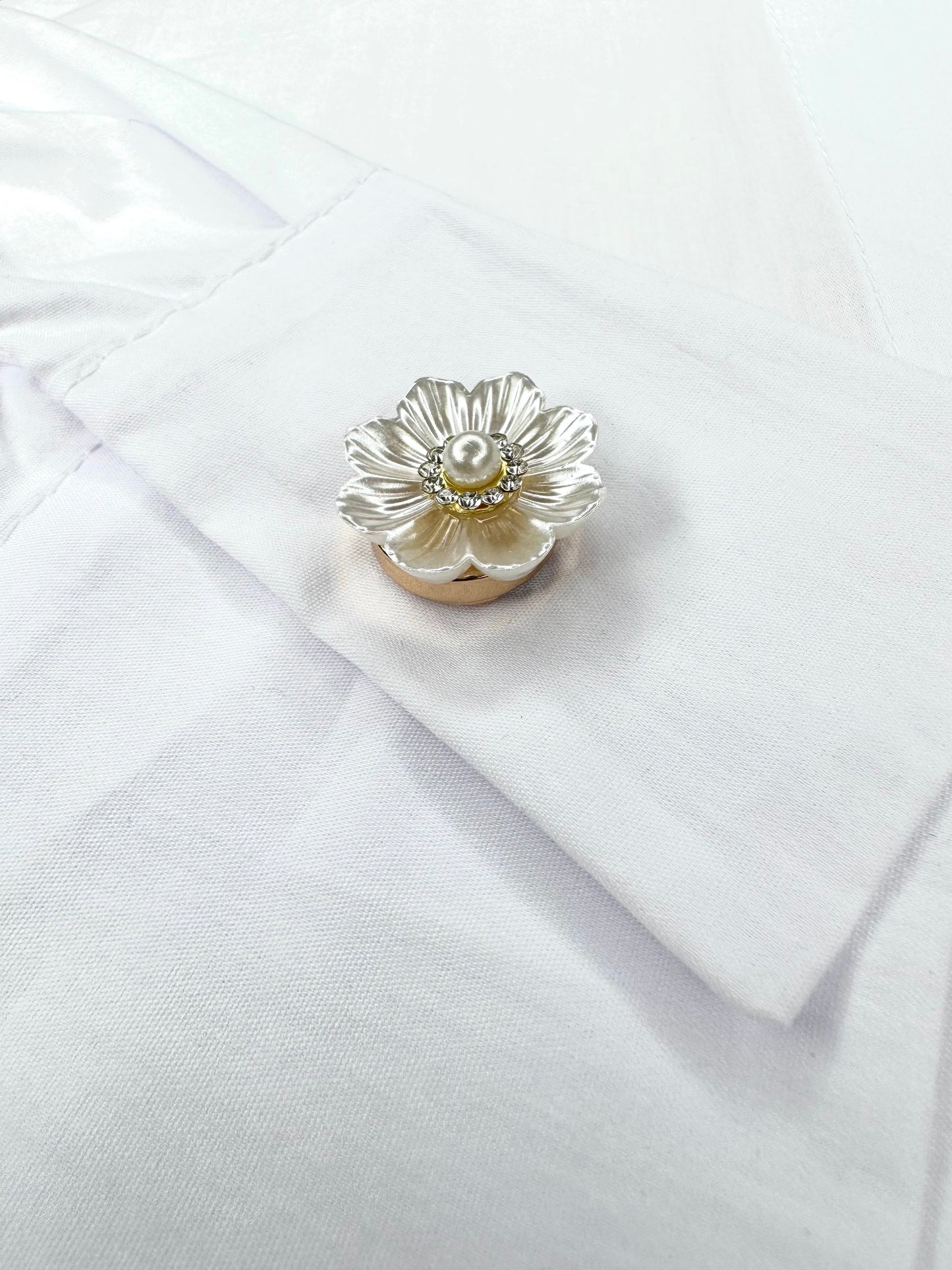 button cover bloem wit met strass