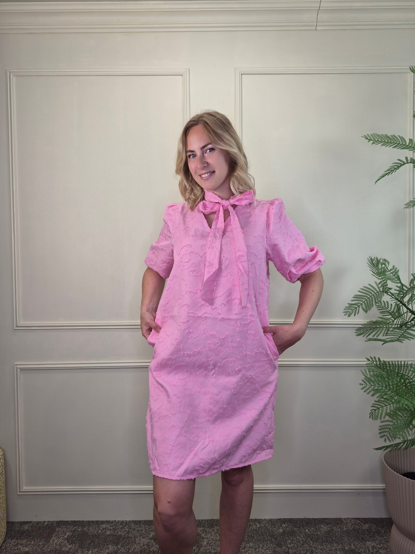 Jurkje met strik roze