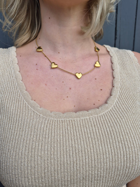 Goudkleurige rvs ketting met hartjes van 100% stainless steel Label Rozay